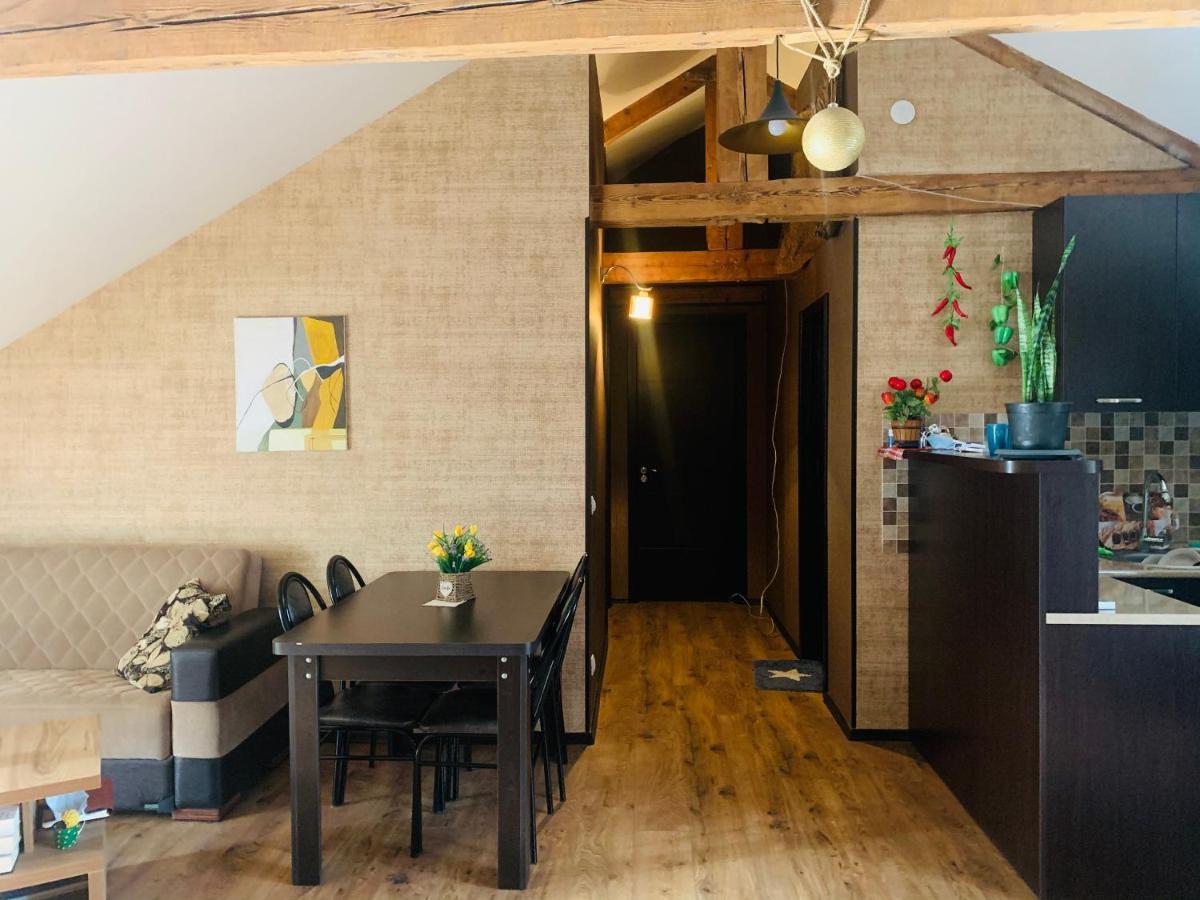 טביליסי Beautiful Apartment On Atoneli מראה חיצוני תמונה
