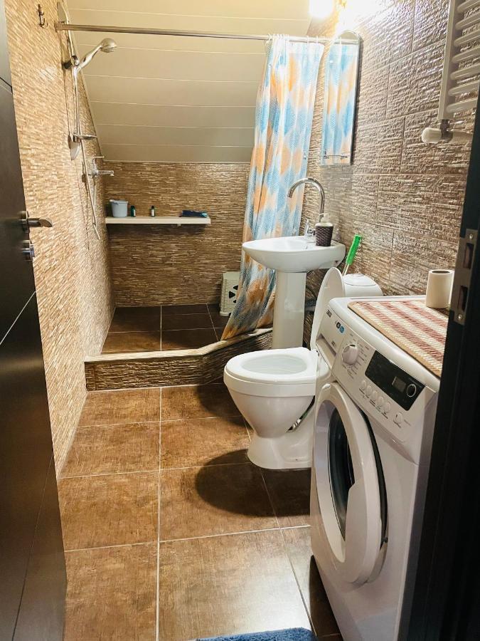 טביליסי Beautiful Apartment On Atoneli מראה חיצוני תמונה