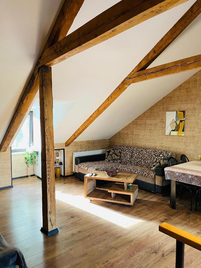טביליסי Beautiful Apartment On Atoneli מראה חיצוני תמונה