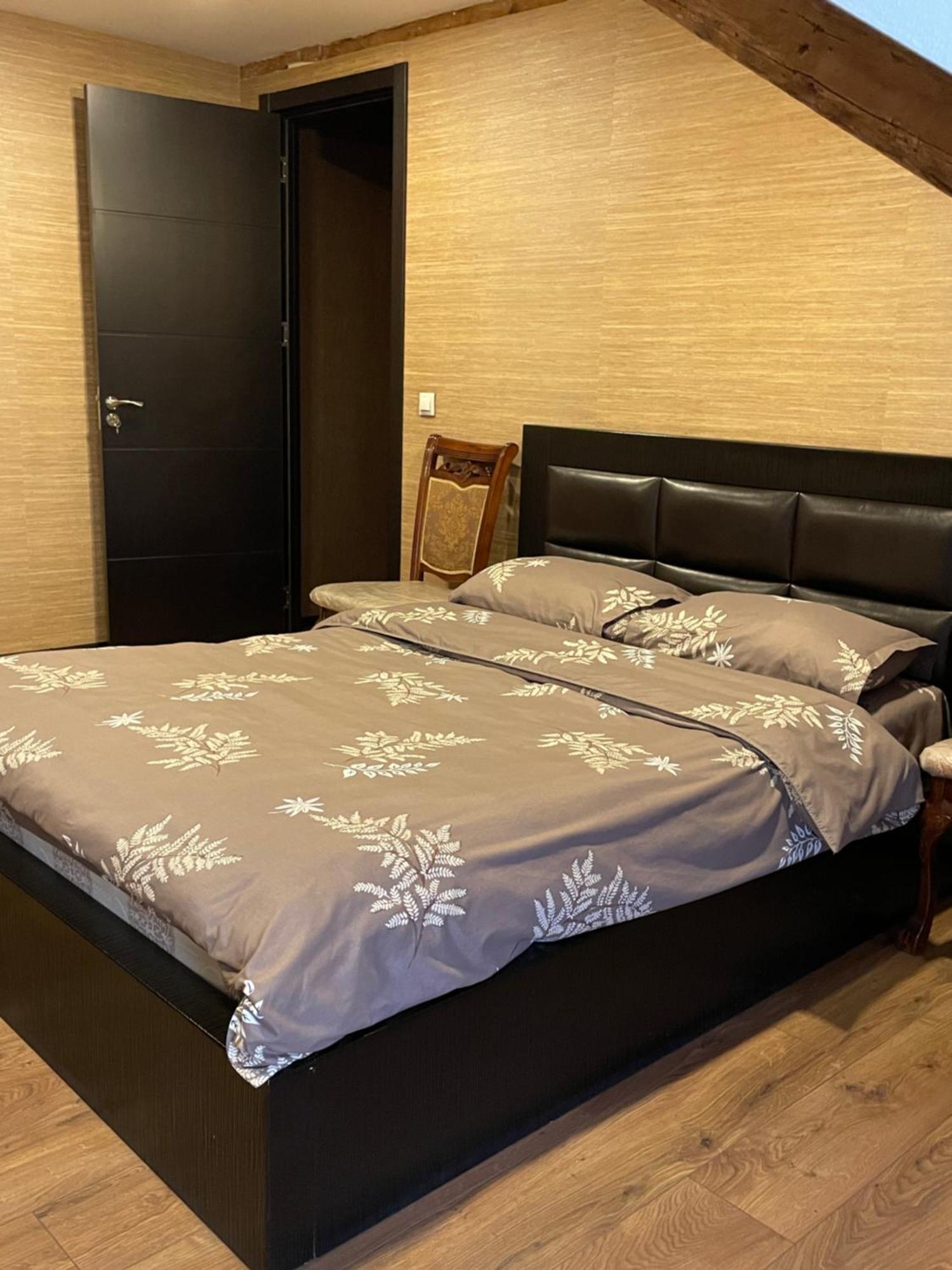 טביליסי Beautiful Apartment On Atoneli מראה חיצוני תמונה
