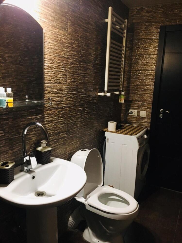 טביליסי Beautiful Apartment On Atoneli מראה חיצוני תמונה
